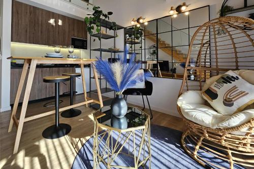 Χώρος καθιστικού στο Marinha Grande Apartamentos Duo N7