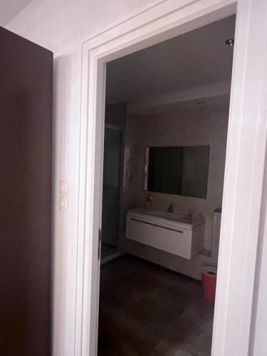 Ein Bett oder Betten in einem Zimmer der Unterkunft Apartment S2 Sousse Folla
