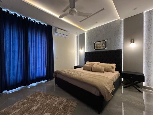 Gallery image of Hareem Homes in Lahore
