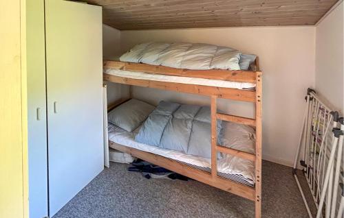 a bedroom with bunk beds in a dorm room at 3 Bedroom Cozy Home In Aabenraa in Aabenraa