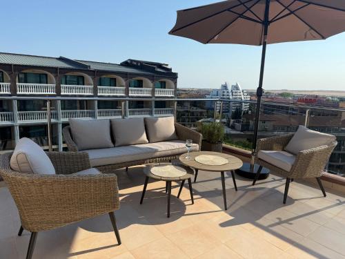 Admiral Plaza Apartments