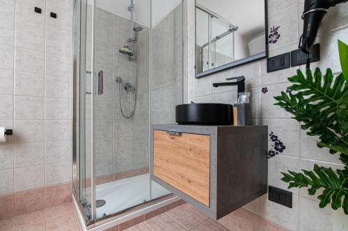 Koupelna v ubytování Easylife - Moderno e Luminoso nel Cuore di Jesi
