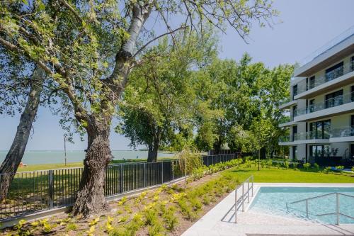 SilverBay Apartman by BLTN