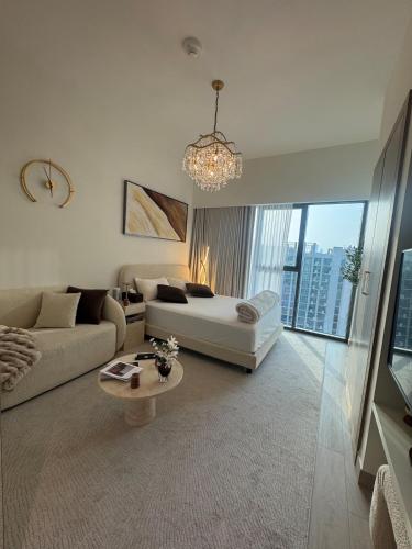 Luxury Studio Burj Khalifa View