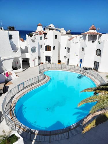 wonderful white appartament in playa las americas