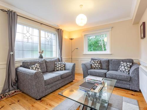 Χώρος καθιστικού στο Chesnut Cottage