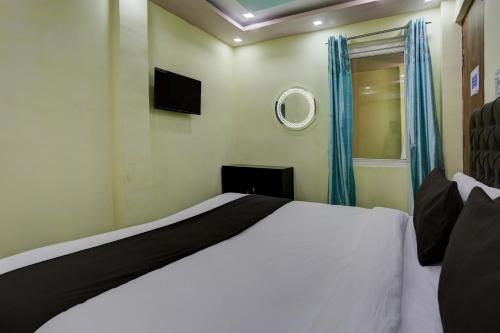 Televisyen dan/atau pusat hiburan di Super Hotel O Omex