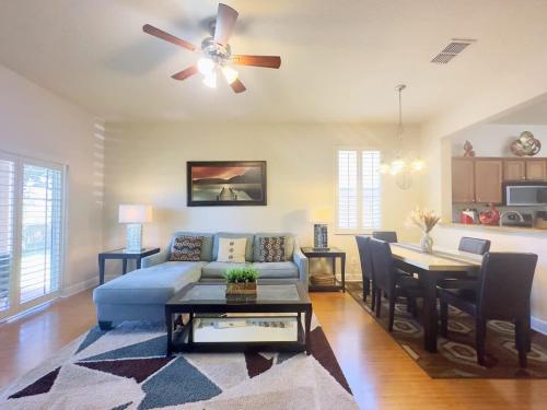 Near Disney Incredible 4 Bd Home - Amazing resort photo 12