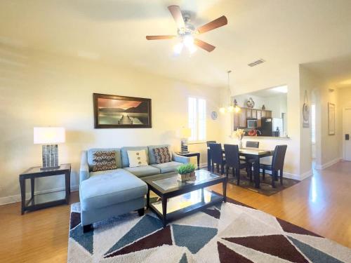 Near Disney Incredible 4 Bd Home - Amazing resort photo 13