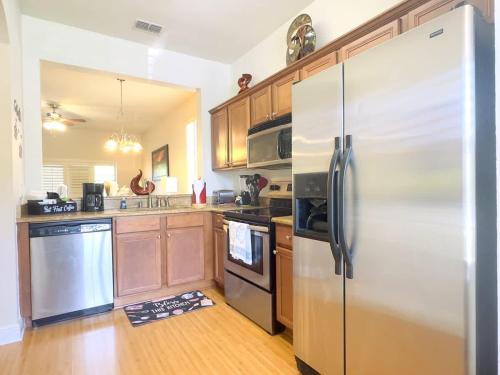 Near Disney Incredible 4 Bd Home - Amazing resort photo 15