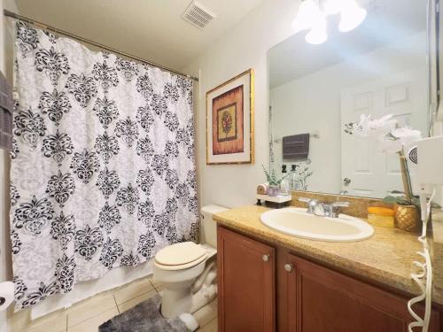 Near Disney Incredible 4 Bd Home - Amazing resort photo 21