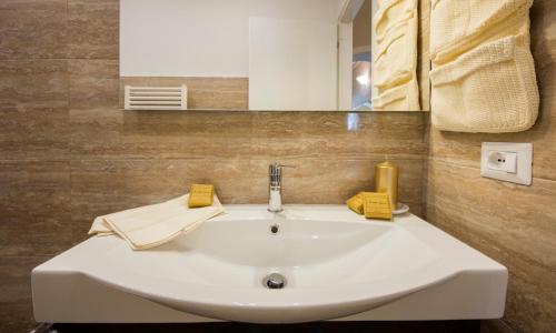 Santa Maria Novella Modern Apartment