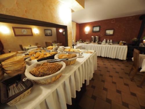 Φαγητό σε αυτή η παραθεριστική κατοικία ή κάπου εκεί κοντά
