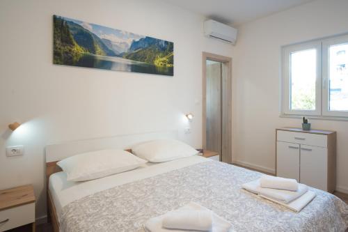 Rocky Apartment