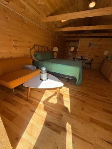 Χώρος καθιστικού στο GGgs Cabin