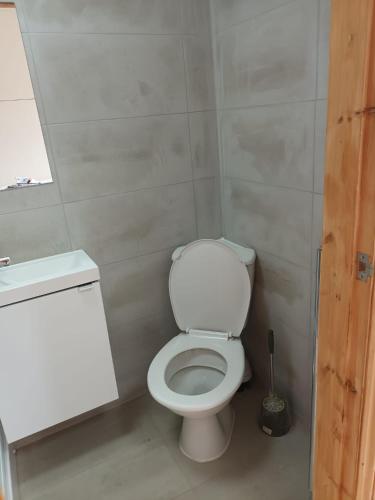 Bagno di Rooms in Manchester 6 minutes Drive to Victoria Station