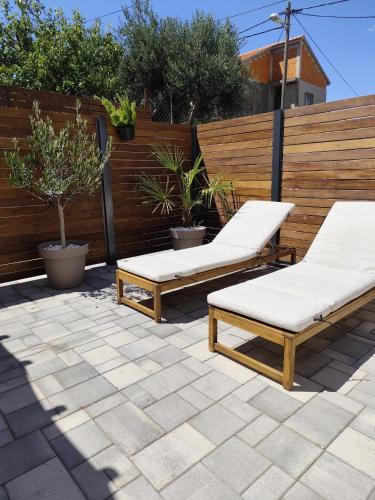 Tonina - private jacuzzi, free parking, terrace