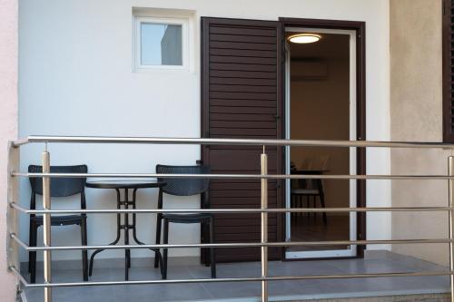 Rocky Apartment