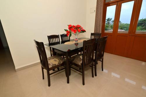 Φωτογραφία από το άλμπουμ του 2BR luxurious flat by Benaulim beach σε Benaulim
