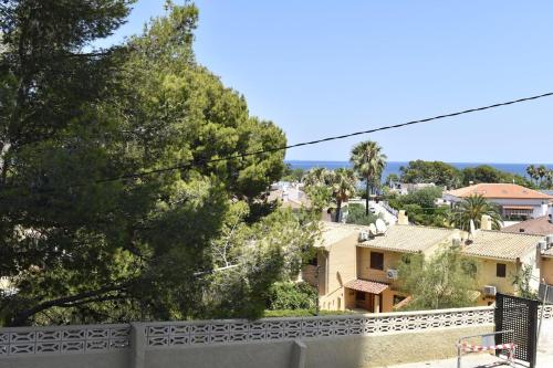 Το κτήριο όπου στεγάζεται  το διαμέρισμα