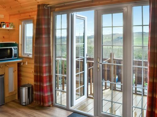 Dapur atau dapur kecil di Brockalee Farm Retreat
