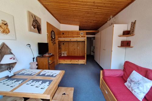 Η κουζίνα ή μικρή κουζίνα στο Studio in Front De Neige Charvet Arc 1800