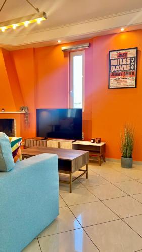 Seaside Central 3bdr Apt with sea views