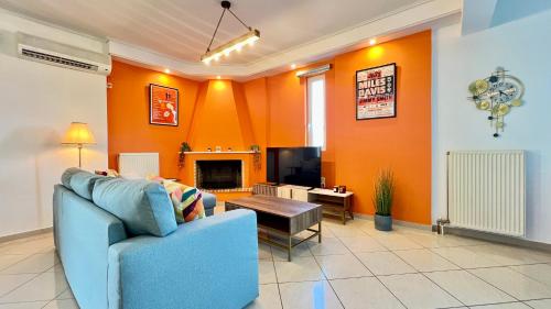 Seaside Central 3bdr Apt with sea views