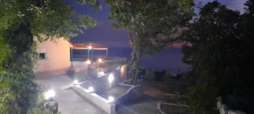 Фотография из галереи House with pool and seaview в городе Куляче