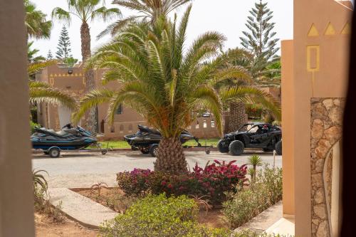 Κήπος έξω από το Seabreeze 2BR Haven Ocean Walk and Sunsets