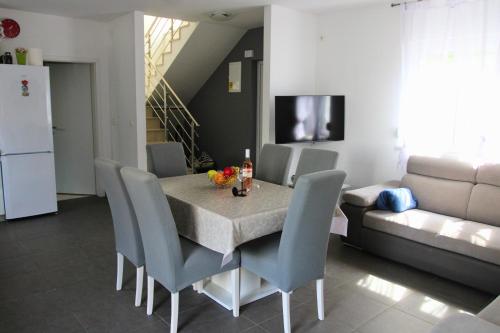 Holiday house " Lada "