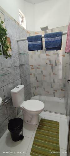 Un baño de Pousada Casa BiGui