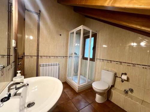 A bathroom at Casa Franch - L'Amfitriona