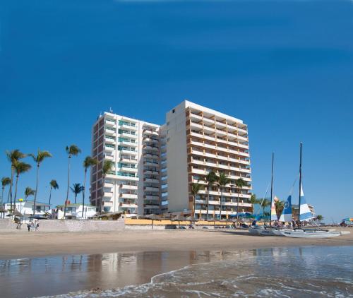 Las Flores Beach Resort – Photos 3