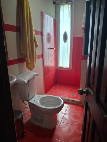 Koupelna v ubytování Cabaña con chimenea Paipa