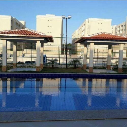 Πισίνα στο ή κοντά στο Apartamento de dois quartos, competo, em São Luis, Araçagy