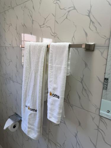 Ein Badezimmer in der Unterkunft MY Home Apartments