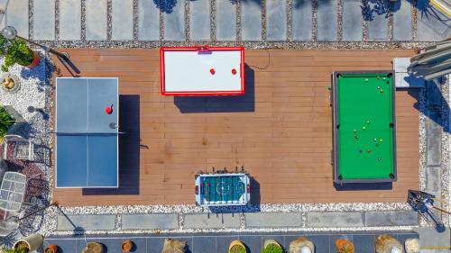 an overhead view of three outdoor appliances on a wall at Ramitos Hotel in Turunc