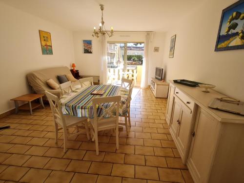 Appartement 2 pièces climatisé avec piscine et animaux acceptés à Sainte-Maxime