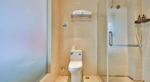 Ένα μπάνιο στο Green Tree Inn Express Zhejiang Zhoushan Xincheng Zheda