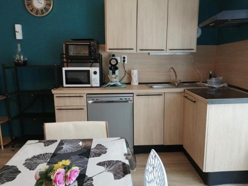 Photo de la galerie de l'établissement La halte confort A20 sortie 23 La Souterraine, à La Souterraine