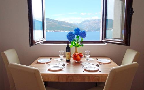 Φωτογραφία από το άλμπουμ του Blue Bay Apartments σε Krasici