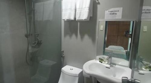 Koupelna v ubytování Marcian Business Hotel