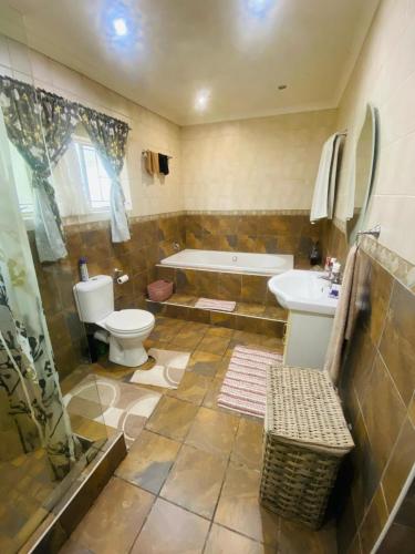 Bilik mandi di Great home
