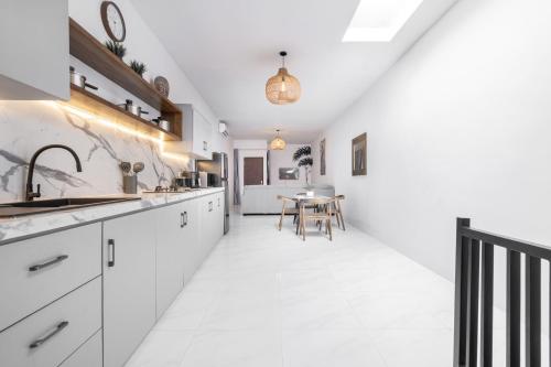 Køkken eller tekøkken på Surga Homes In Kuta, Lombok