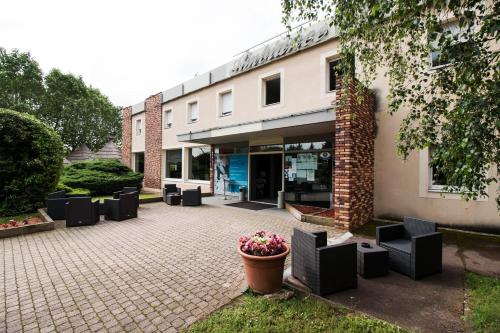 Ambiance Hotel