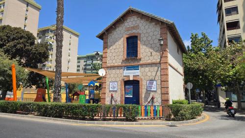 Munilla Family Beach by Del Parque Flats