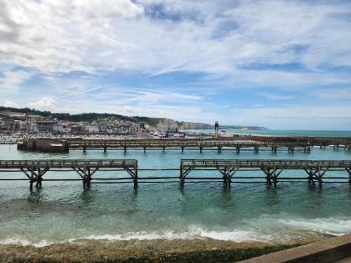Foto La Belle Poule, Vue port et mer, 4 personnes 6