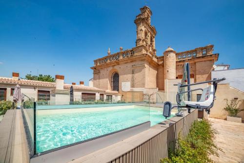 Céntrico apartamento con piscina