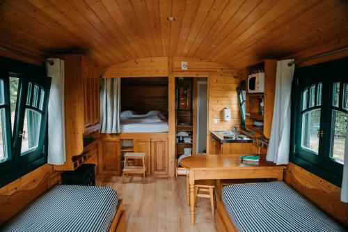 Foto Les Roulottes & Cottages du Moulin 4